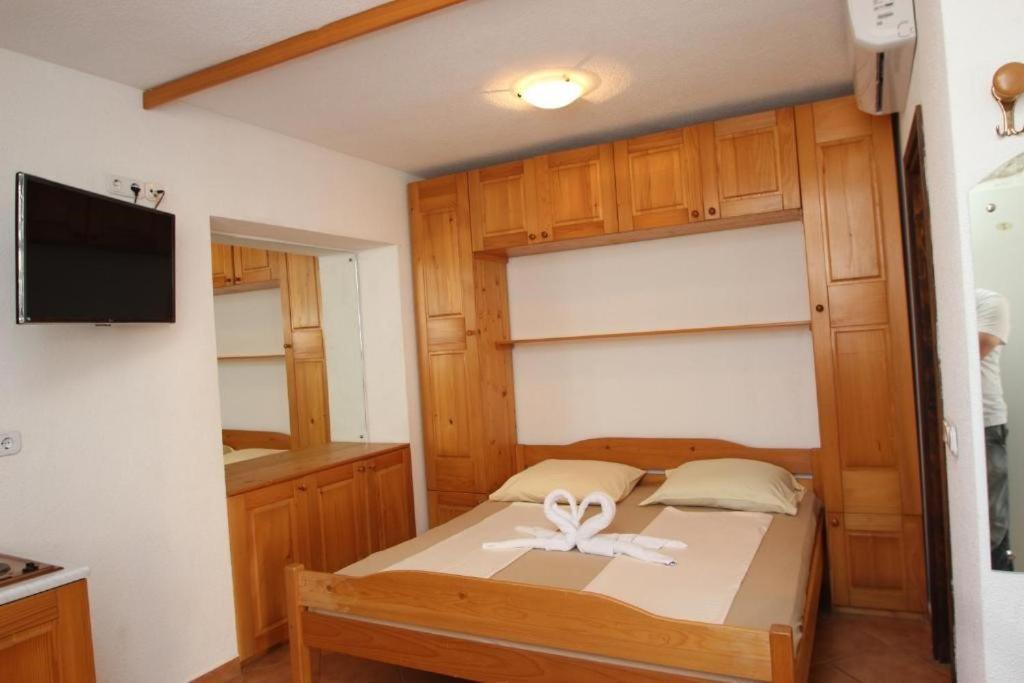Lovely Studio Apartments Mali Raj Vrsar Exteriör bild