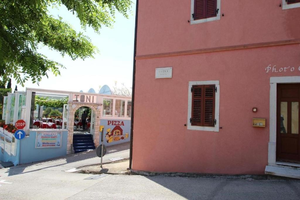 Lovely Studio Apartments Mali Raj Vrsar Exteriör bild