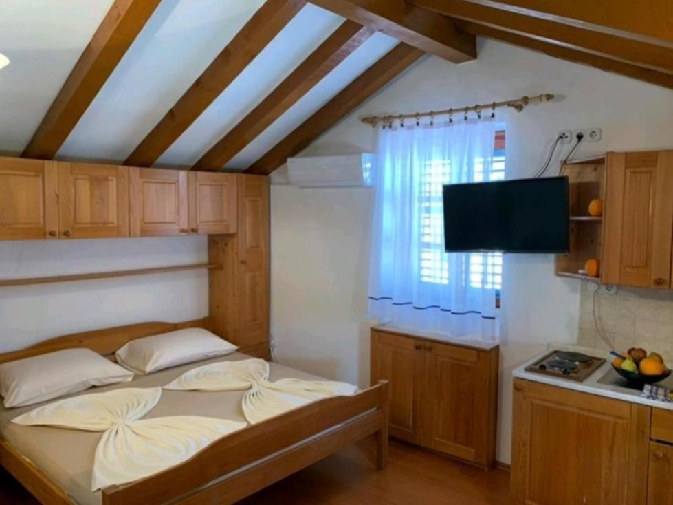 Lovely Studio Apartments Mali Raj Vrsar Exteriör bild
